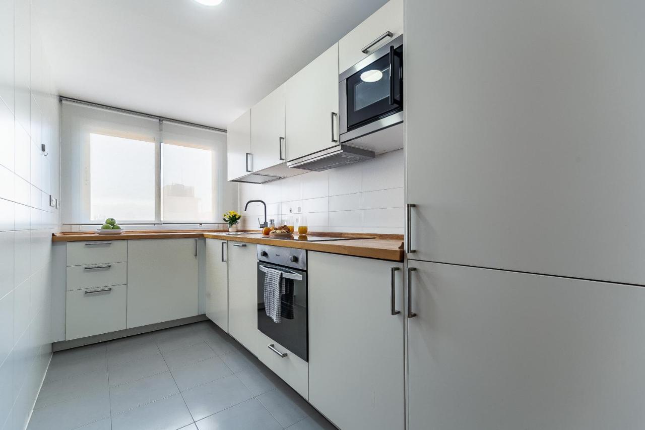 Modern Beach Apartment Valparaiso With Parking Málaga Dış mekan fotoğraf