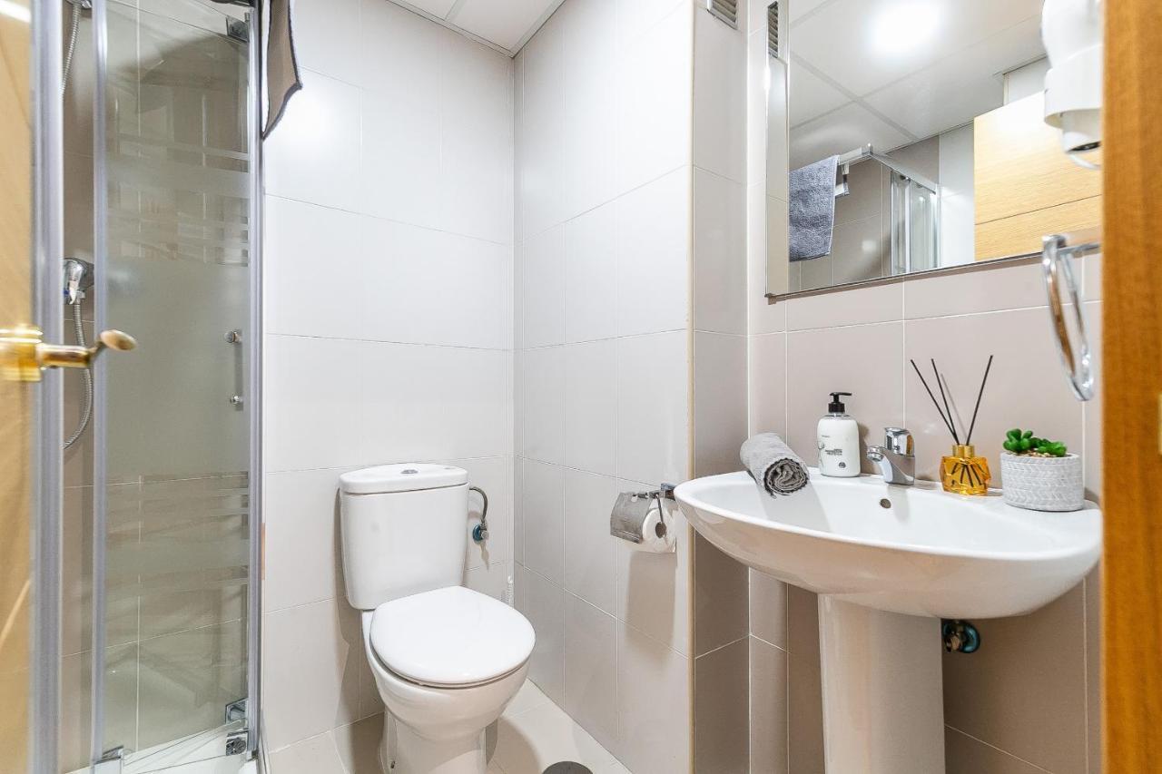 Modern Beach Apartment Valparaiso With Parking Málaga Dış mekan fotoğraf